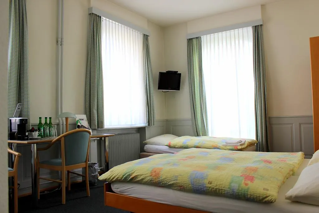 **  Hotel Muenchnerhof Basilej Švýcarsko