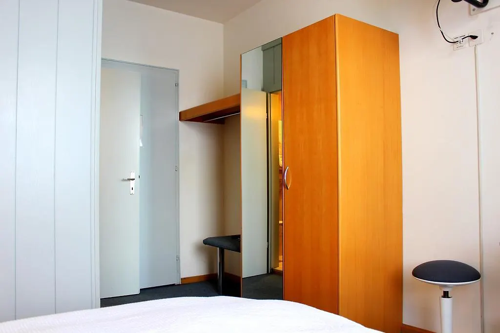 Hotel Muenchnerhof Basilej 2*,  Švýcarsko