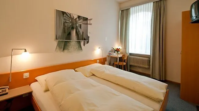 Hotel Muenchnerhof Basilej 2*,